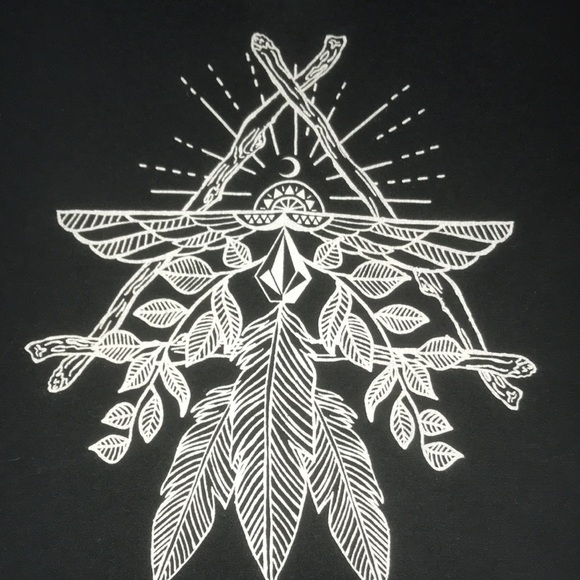 VOLCOM v-neck short sleeve graphic t-shirt size S - Picture 3 of 9